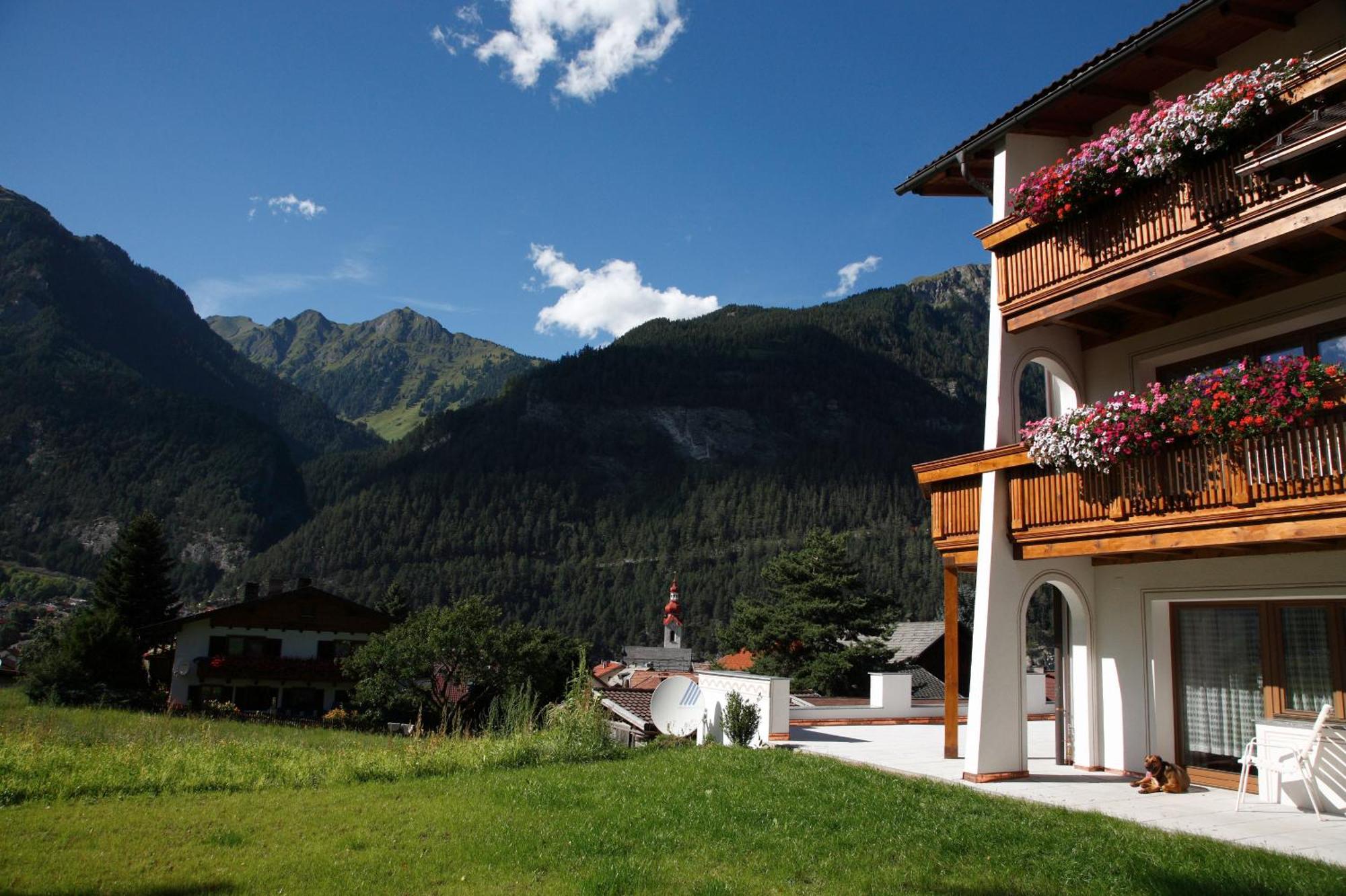 Apart Piz Mondin Pfunds Exteriér fotografie