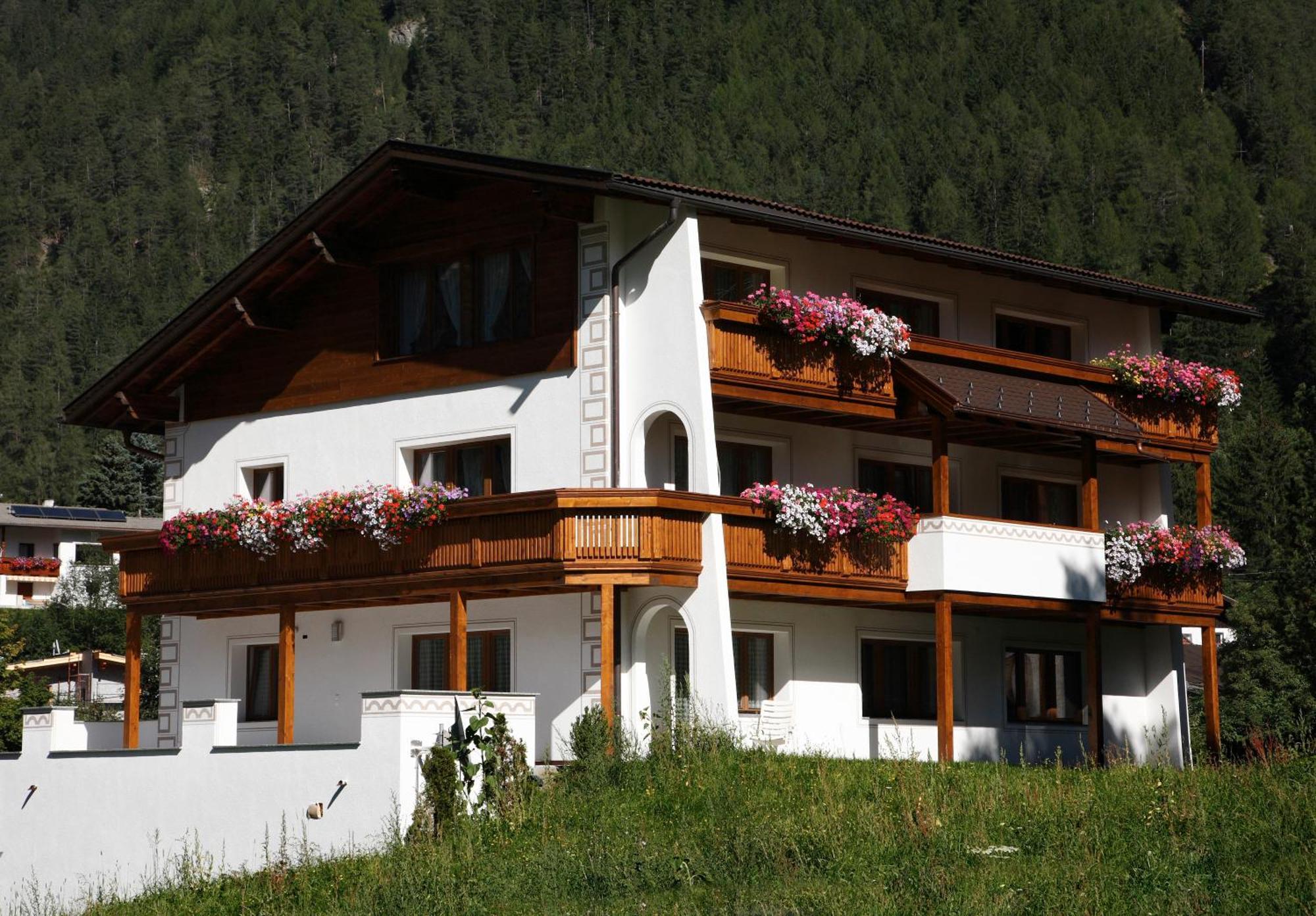 Apart Piz Mondin Pfunds Exteriér fotografie